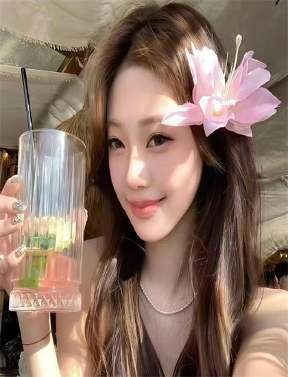 带你走进《为你痴狂》的幕后世界：绿幕的拍摄技巧与后期合成 带你了解电影制作的点点滴滴